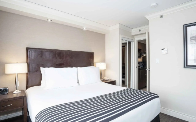 Sandman Signature Toronto Airport Hotel