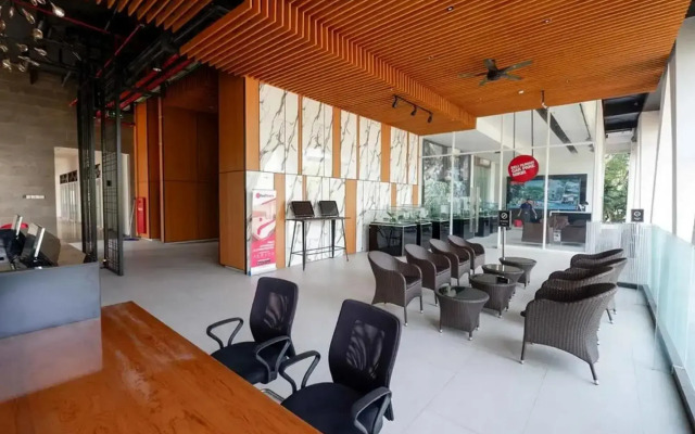 RedDoorz Apartment near Exit Toll Colomadu