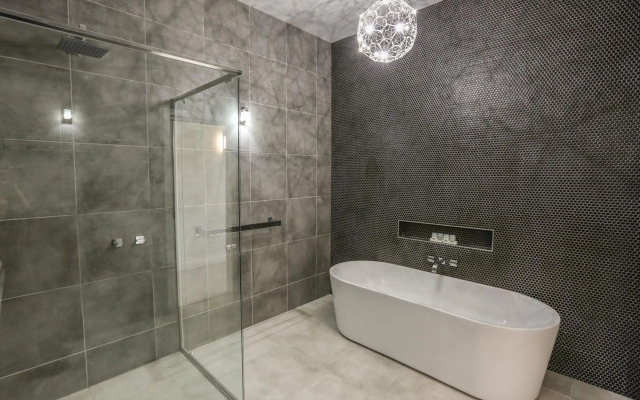 Indulge Apartments CBD