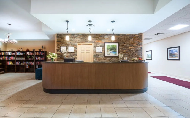 Ramada Williston