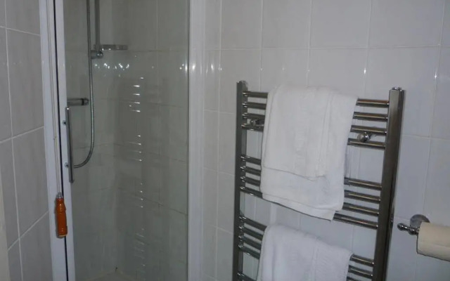 Vallum House Hotel
