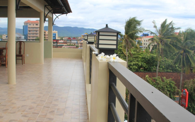 Neakru Guesthouse and Restaurant