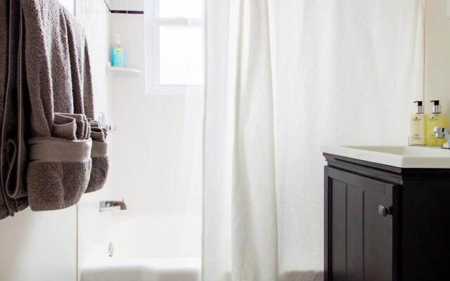 Transit-friendly Home Old Town Parking