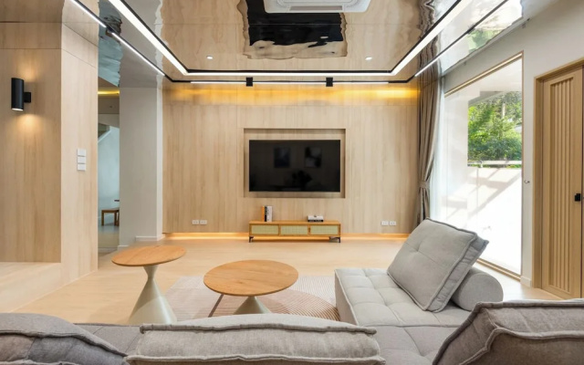Spacious 4BR Muji Home With Loft & Pool in Ekkamai