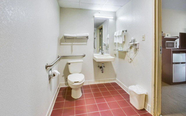 Quality Inn Fort Campbell