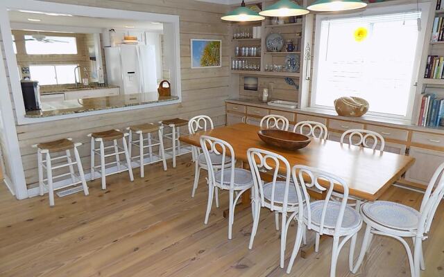 Flying Flounder 4 Bedroom Home