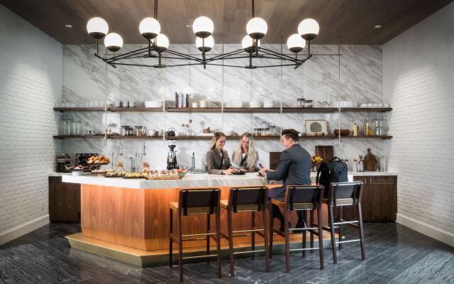 Halcyon - a hotel in Cherry Creek