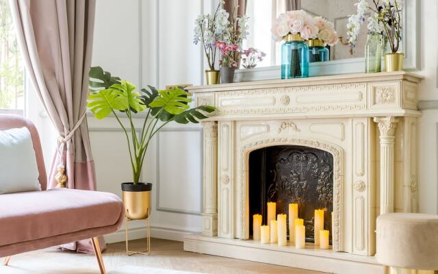 Luxury 4 Bedroom 3 Bathroom Louvre - AC