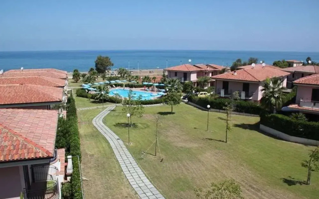 Tea Palace Hotel