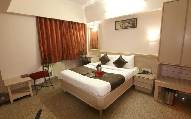 Karan Palace Hotel