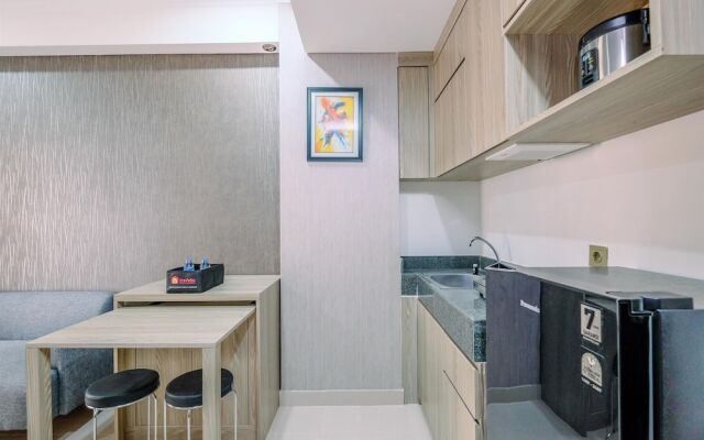 Elegant And Comfy 2Br At Transpark Cibubur Apartment