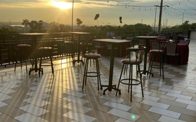 Os Hotel Tanjung Uncang Batam