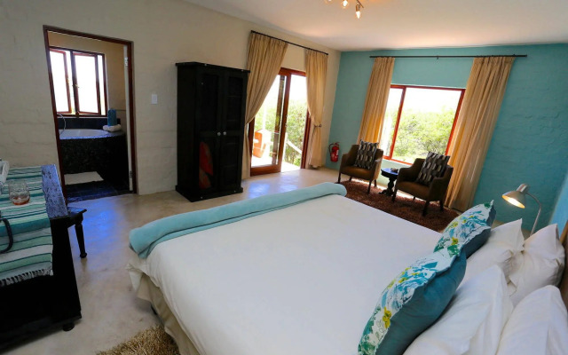 River Crossing Lodge
