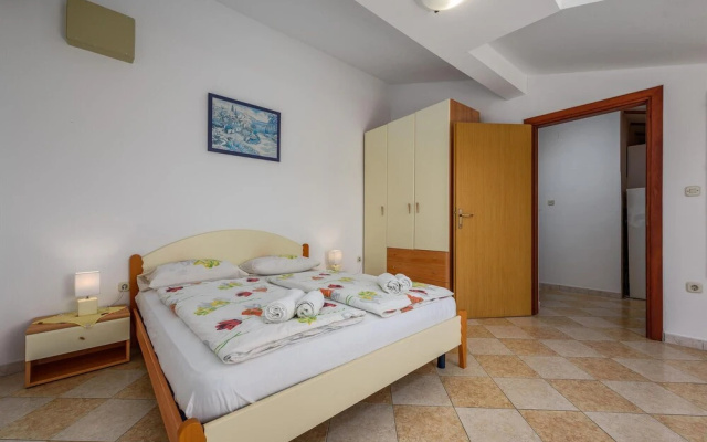 Amazing Home in Porec With Wifi and 2 Bedrooms - Hotel in Porec - Photo 3