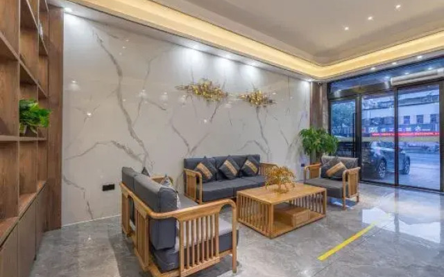 Baiyue Hotel (Pinghu Xinhua Middle Road)