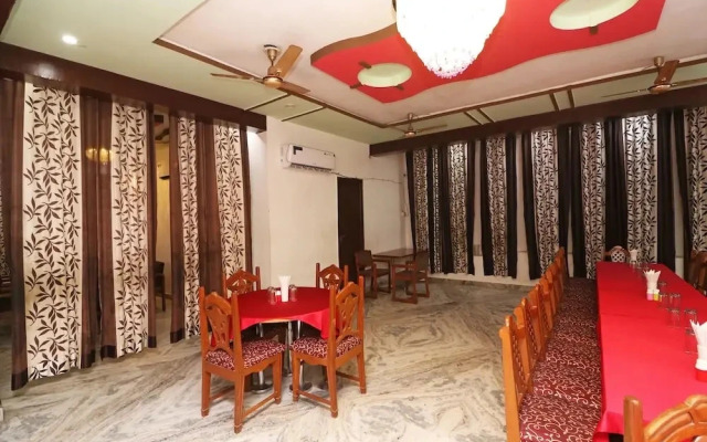 Hotel Lakshya Palace by OYO Rooms