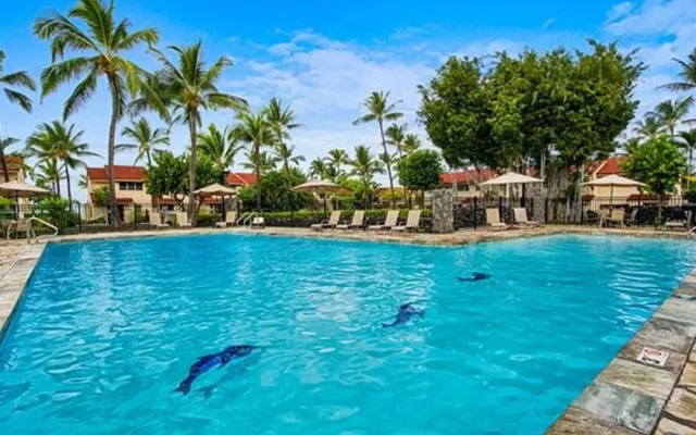 Kona Surf & Racquet Club