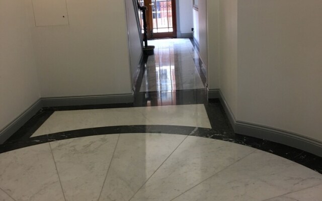 City Escape 2BD in Adelaides East End 4