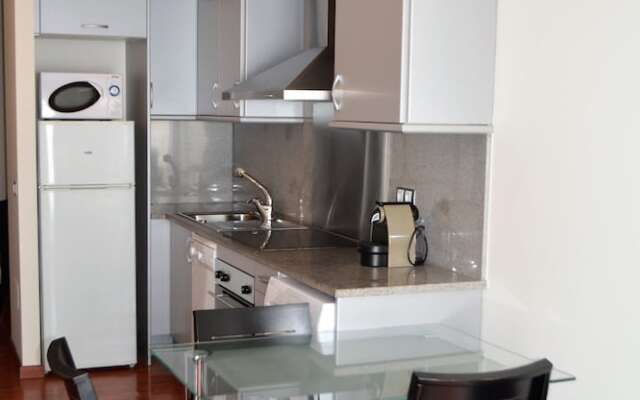 Peretol Apartments 1950M