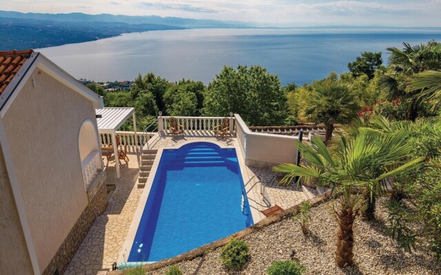 Amazing Home in Matulji With Wifi and 8 Bedrooms