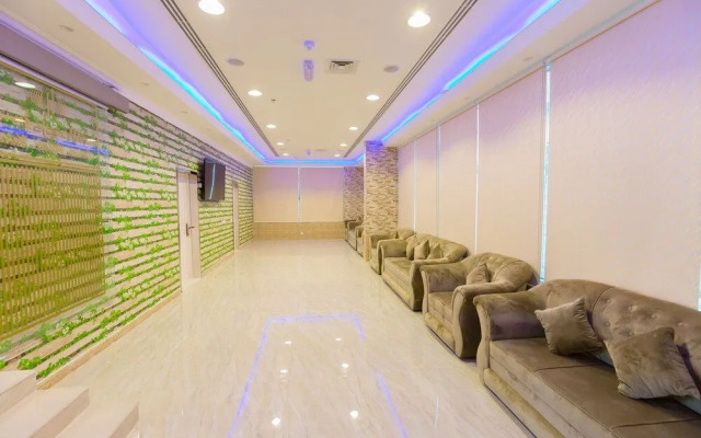 Dream Palace Hotel