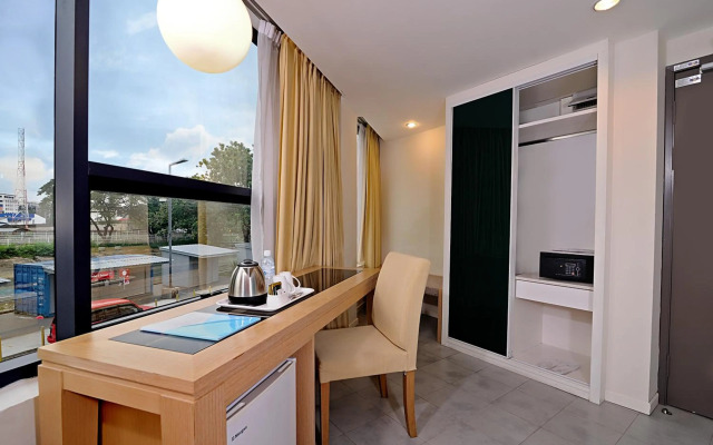 Oceania Hotel