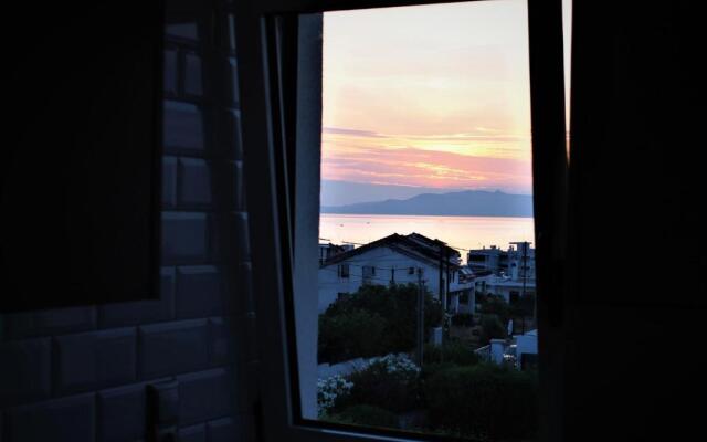 Sea View Apartment 15 Min From Athens Airport
