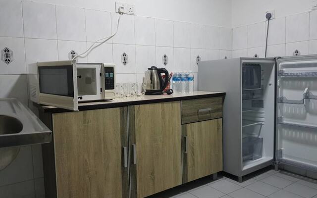 Anjung Apartment 3BR 7