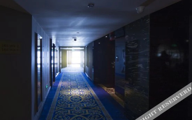 Guigang Wenhua International Hotel (City Government High-speed Railway Station)