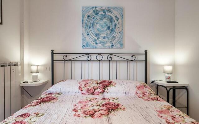 Flowered Balcony - 2 bedrooms apartment