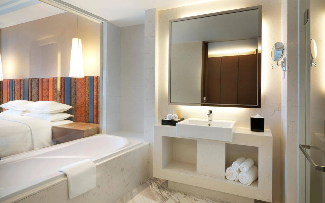 Four Points by Sheraton Bijie