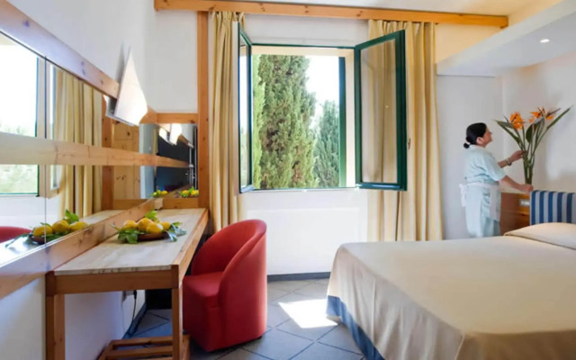 Uappala Club & Resort Lacona