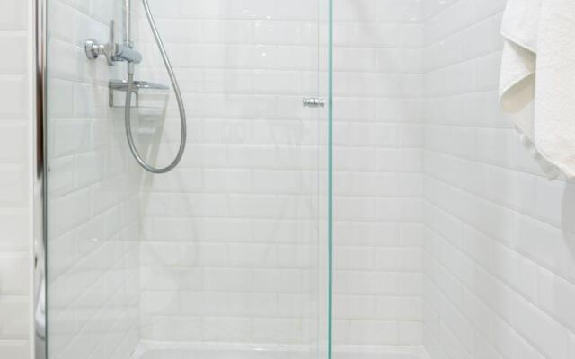 Stunning one-bedroom apartment near the Cathedral. Zacatin 201