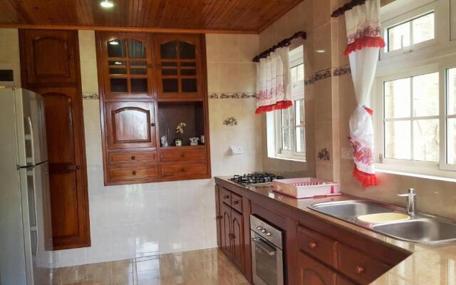 Hibiscus House Seychelles Self Catering