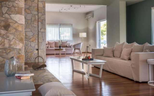Serenus Luxury Villa
