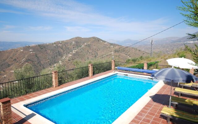 Impressive Villa With Private Swimming Pool in Arenas Spain