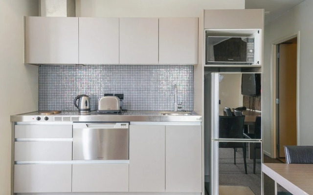 Auckland CBD Modern 2 Bedroom Apartment