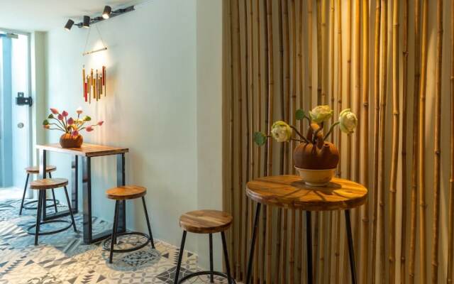 Rice Hostel & Cafe - Adults Only