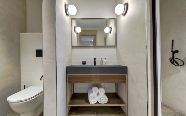 Land's End Boutique Hotel