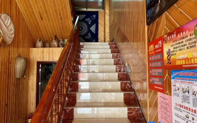 Zhaoxing Dongzhai Lv'anju Inn