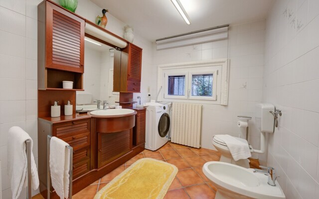 Red Door Apartment Private Terrace