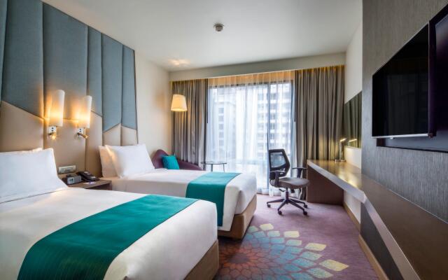 Holiday Inn Express Bangkok Sukhumvit 11, an IHG Hotel