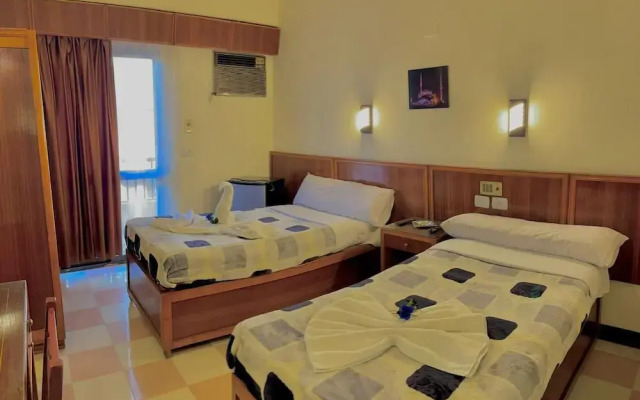 Merryland Hotel
