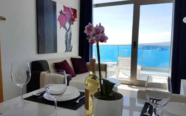 Luxury apartment on the 40th floor with amazing views