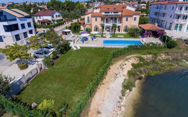 Apartments Fiorido