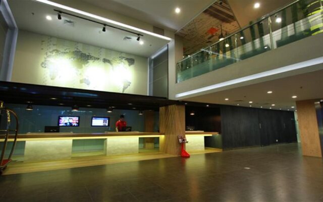 Ibis Gading Serpong