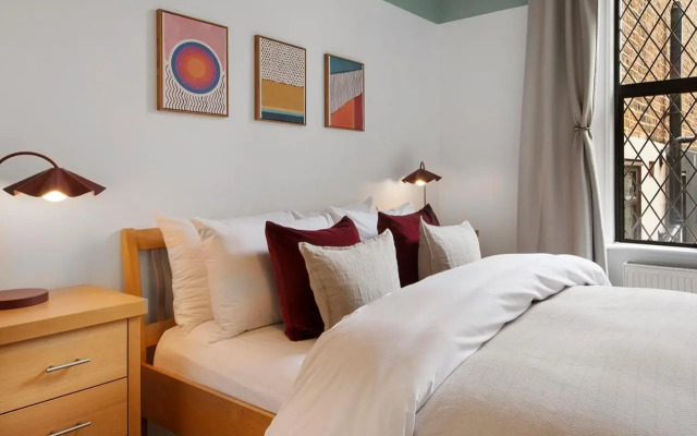 Peaceful Crouch Hill Flat by MoreThanStays