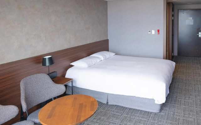 Hotel With Jeju
