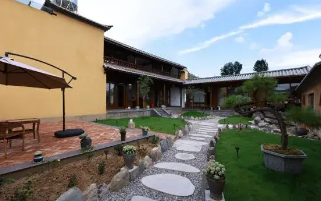 Yoshino Mountain House (Beilong Village Pioneer Bookstore)