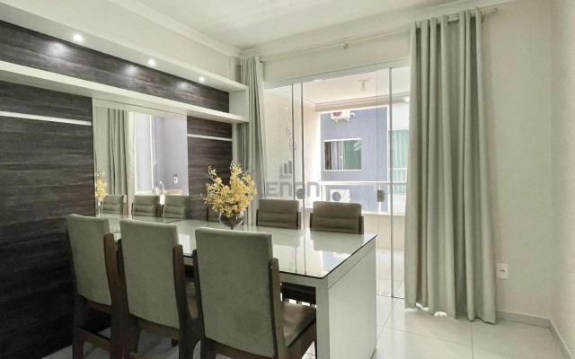 052 - Ótimo Custo Benefício na praia de Bombas